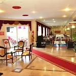 Nature Maris 公寓式酒店 3*